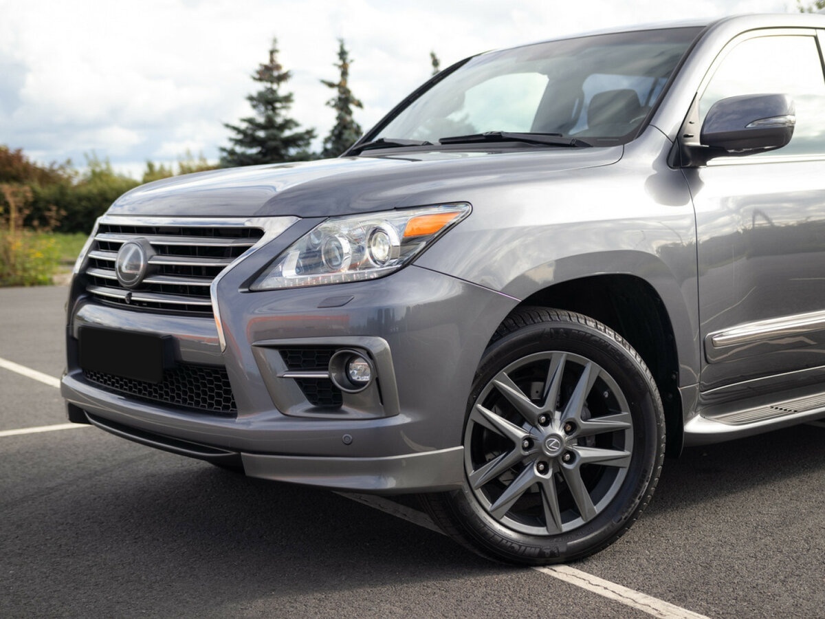 Lexus LX 570 III Рестайлинг, 2014 Фото №2