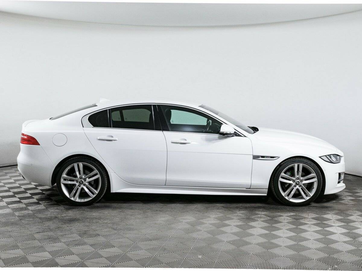 Jaguar XE, 2015 Фото №4