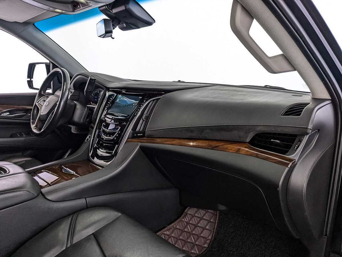 Cadillac Escalade, 2018 Фото №9