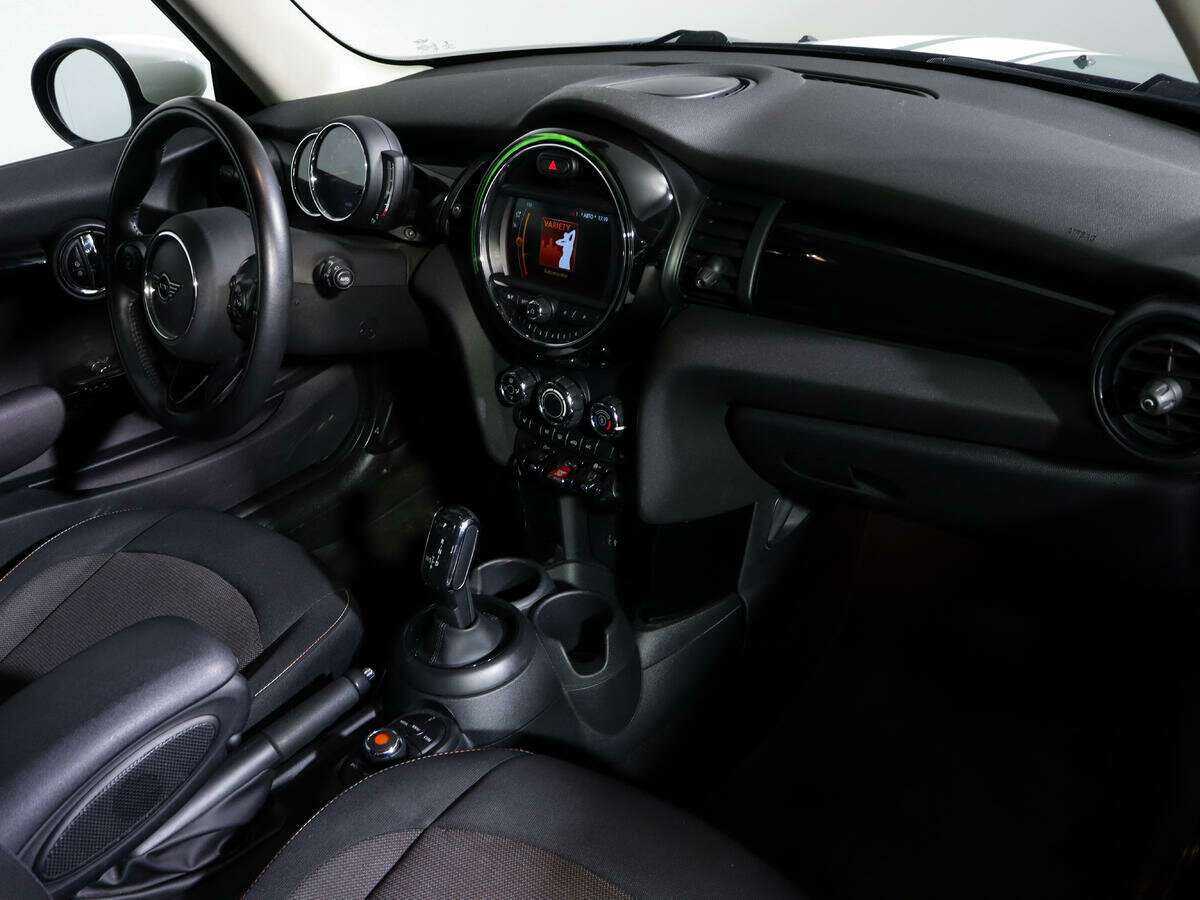 Mini Hatch Cooper, 2021 Фото №8