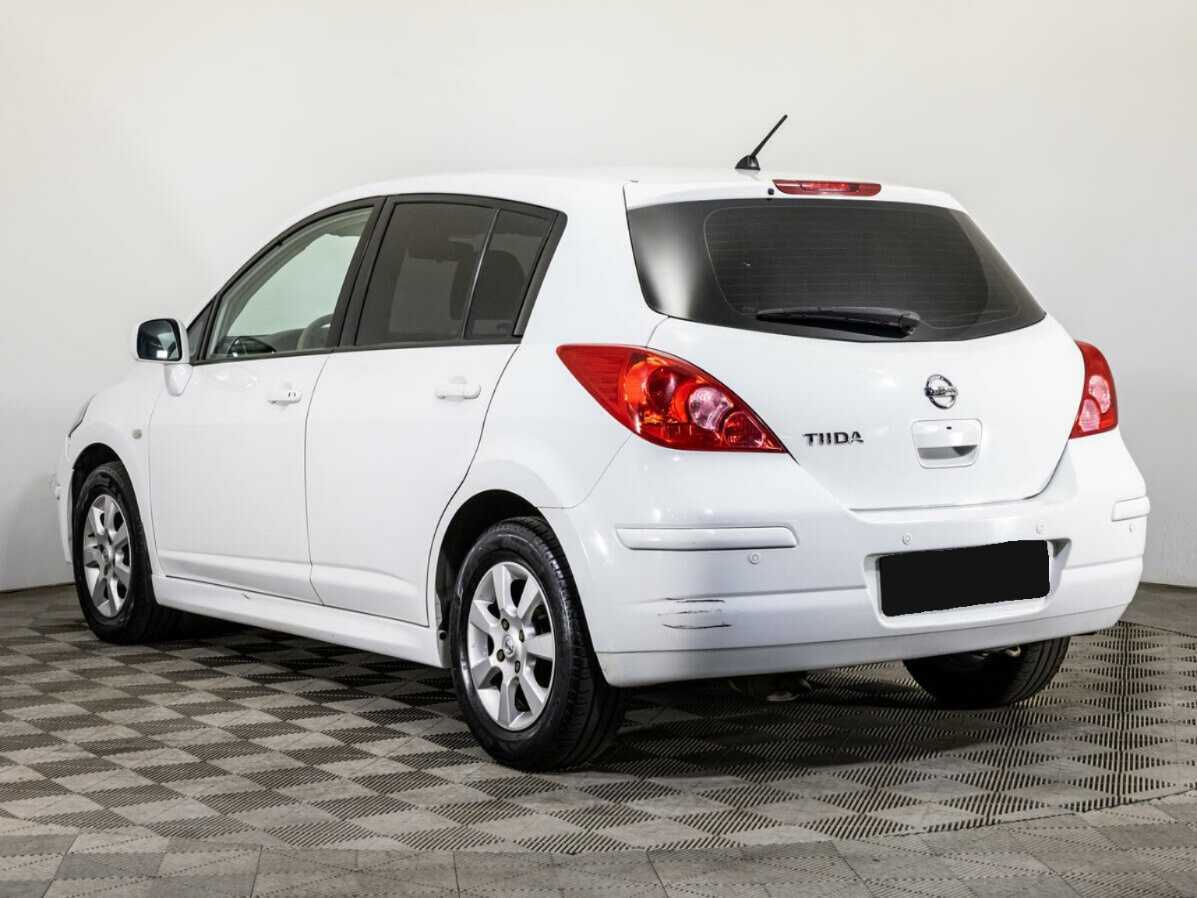 Nissan Tiida, 2011 Фото №7