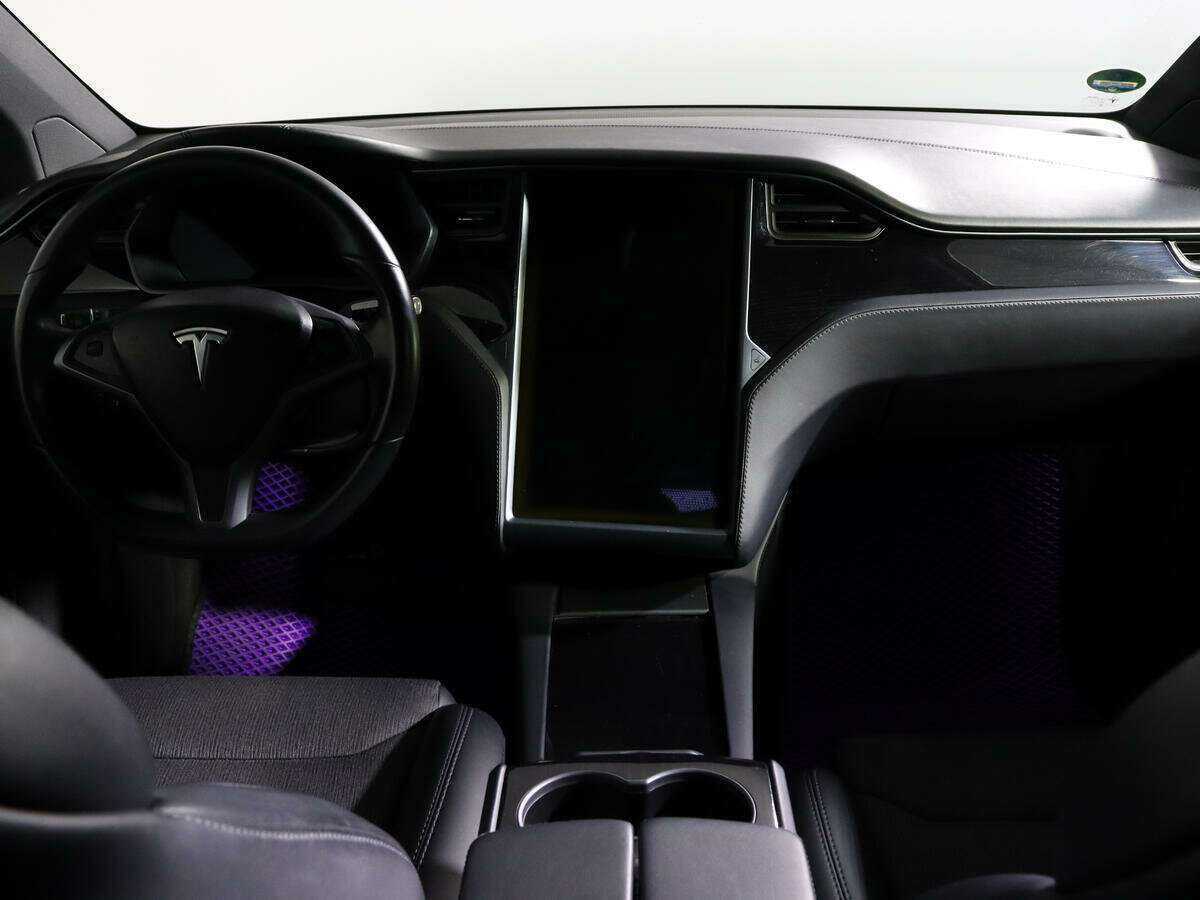 Tesla Model X 90D, 2018 Фото №8