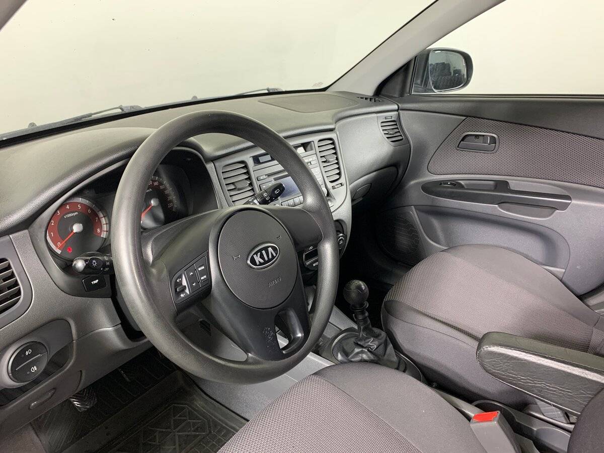 Kia Rio, 2010 Фото №11