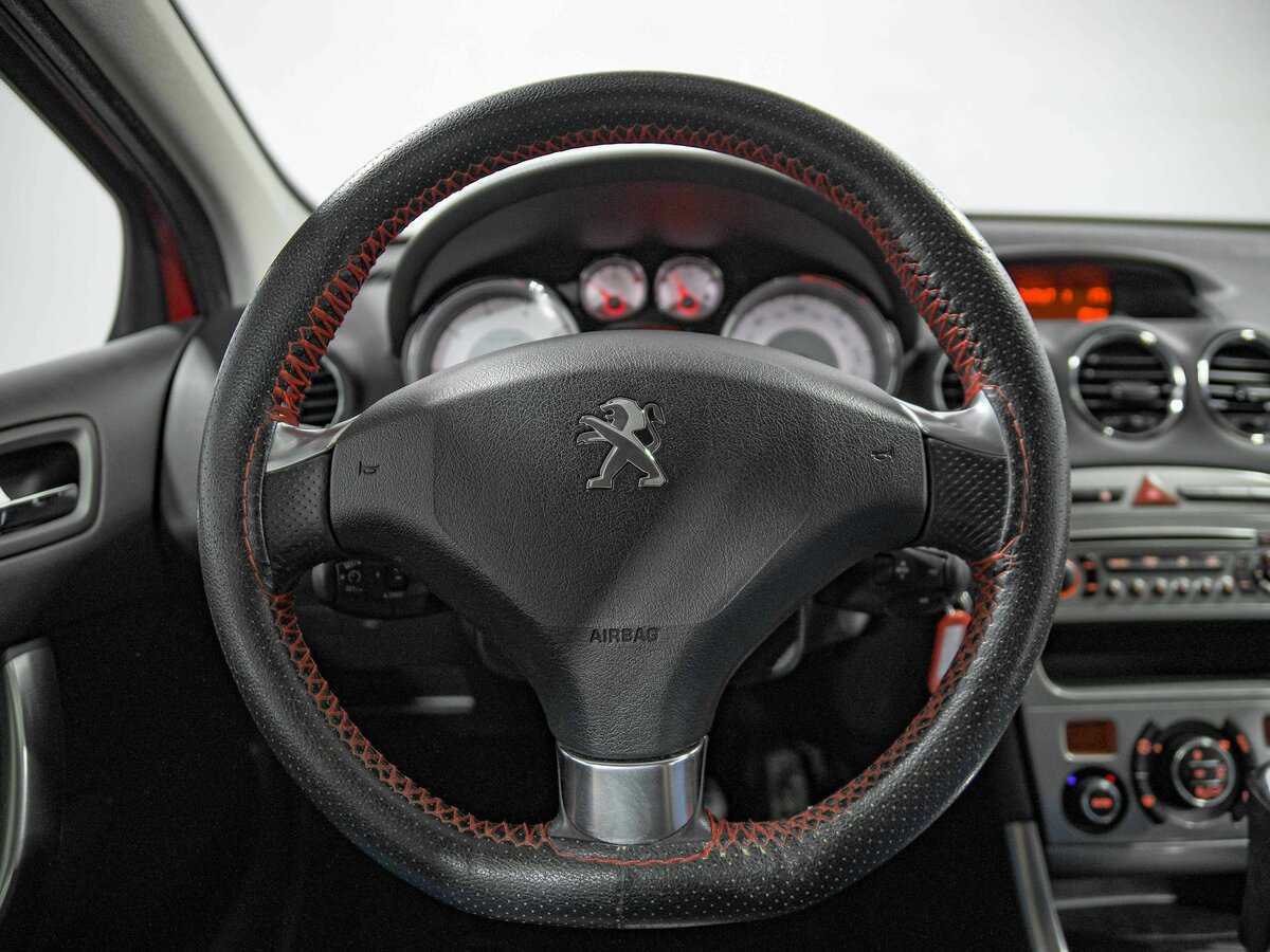 Peugeot 308, 2011 Фото №8