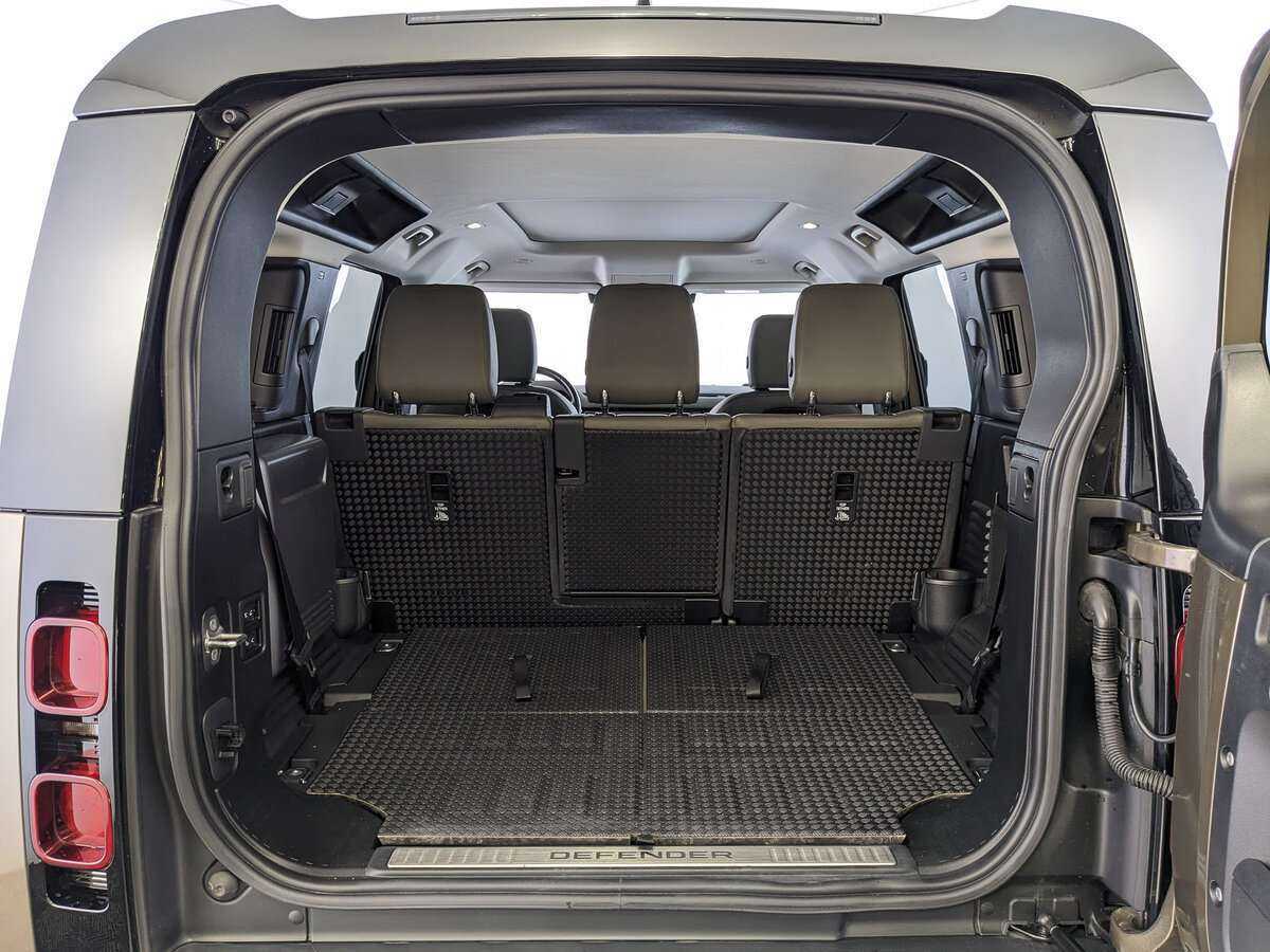 Land Rover Defender 110, 2020 Фото №8