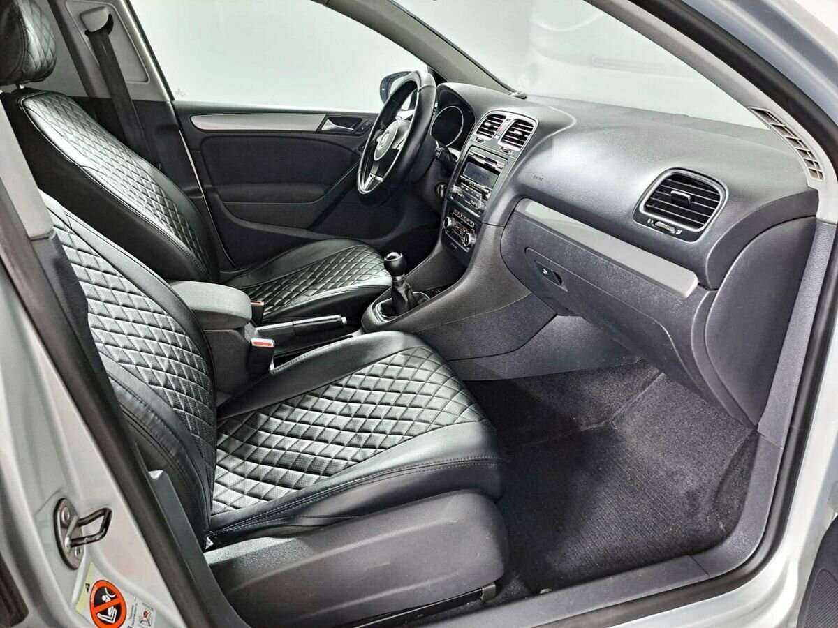 Volkswagen Golf, 2010 Фото №11