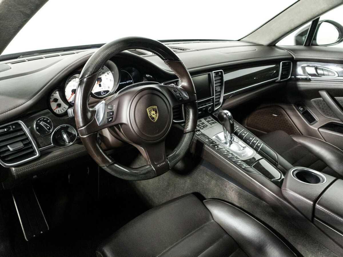 Porsche Panamera GTS, 2016 Фото №11