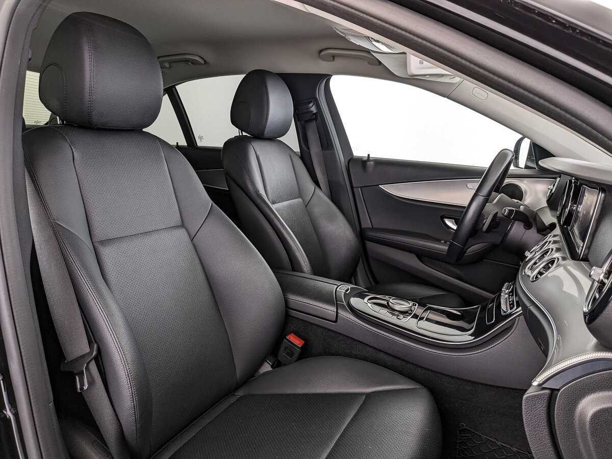 Mercedes-Benz E-Класс 200, 2019 Фото №19