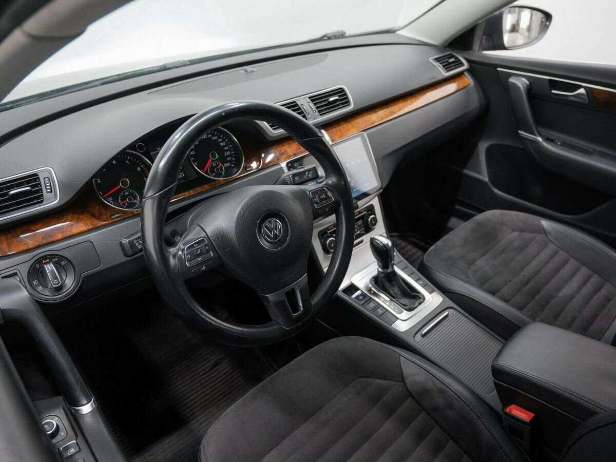 Volkswagen Passat, 2011 Фото №13