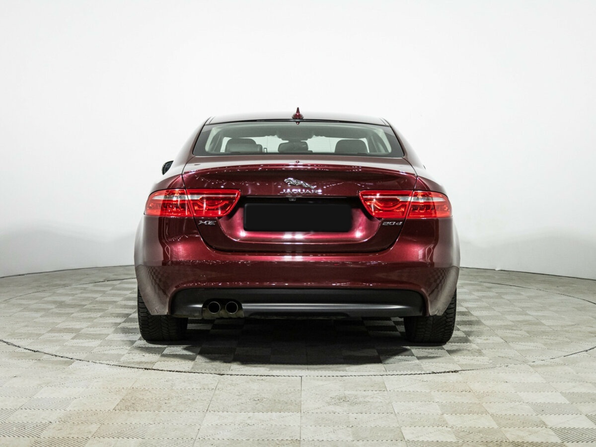 Jaguar XE I, 2015 Фото №5