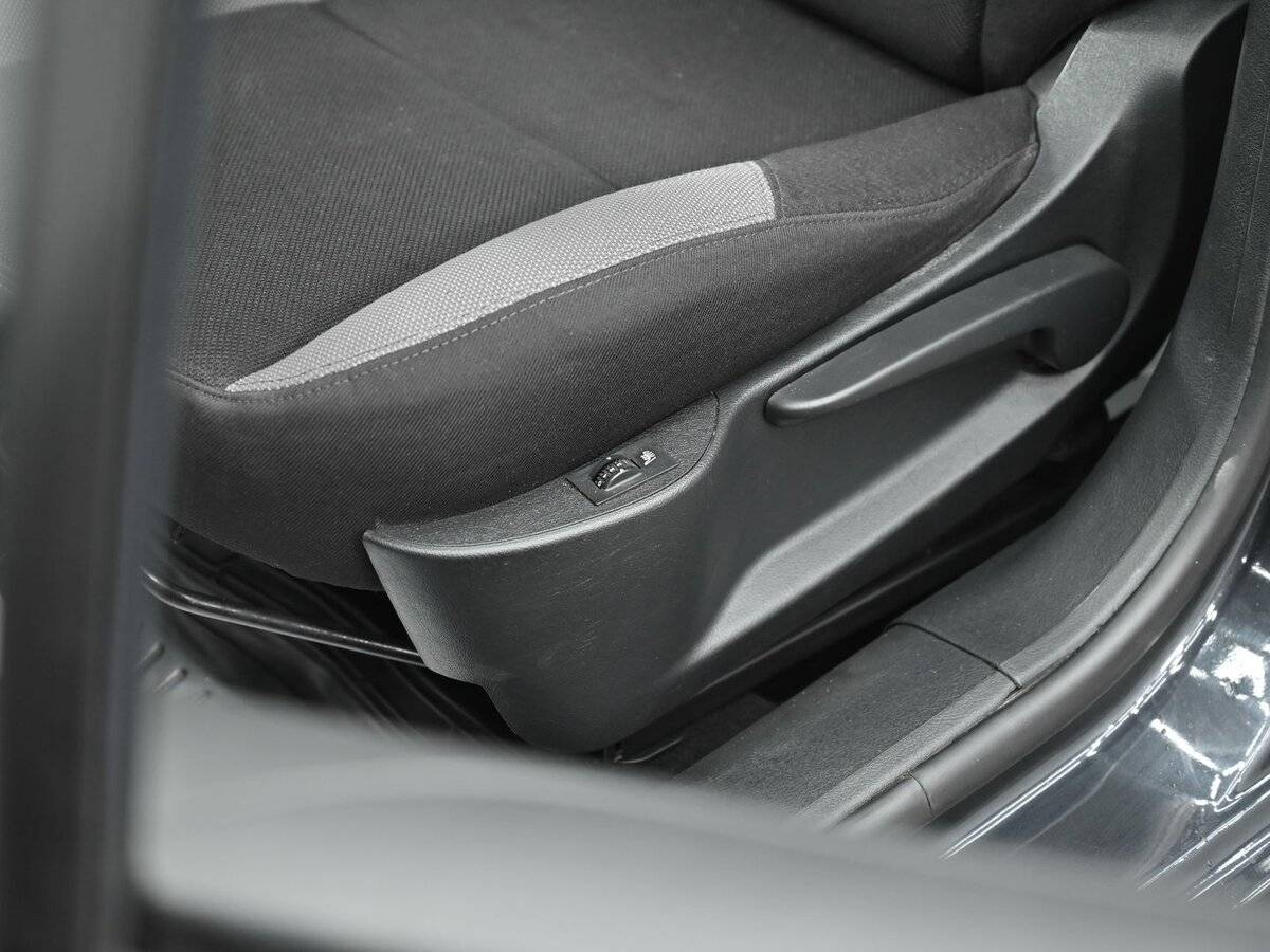 Peugeot 207, 2008 Фото №7