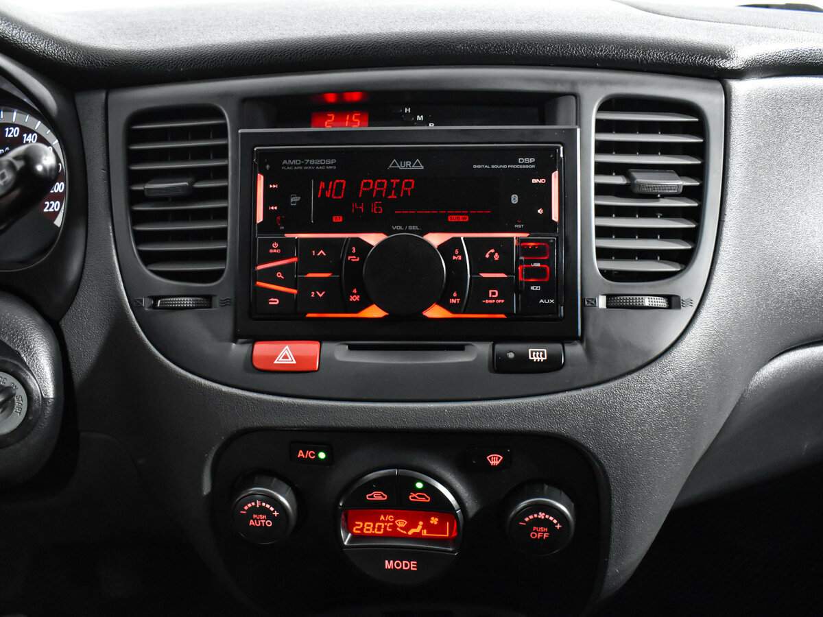 Kia Rio, 2010 Фото №16