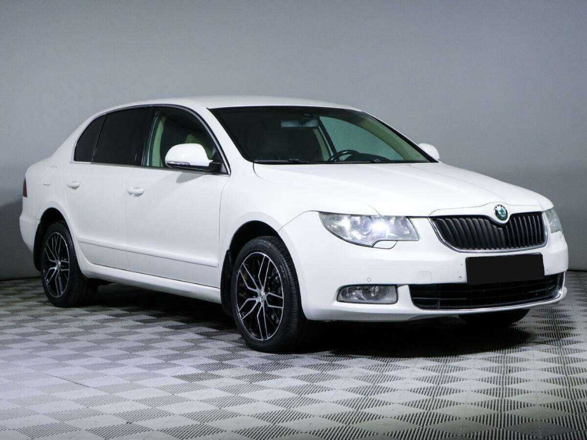 Skoda Superb DSG, 2011 Фото №3