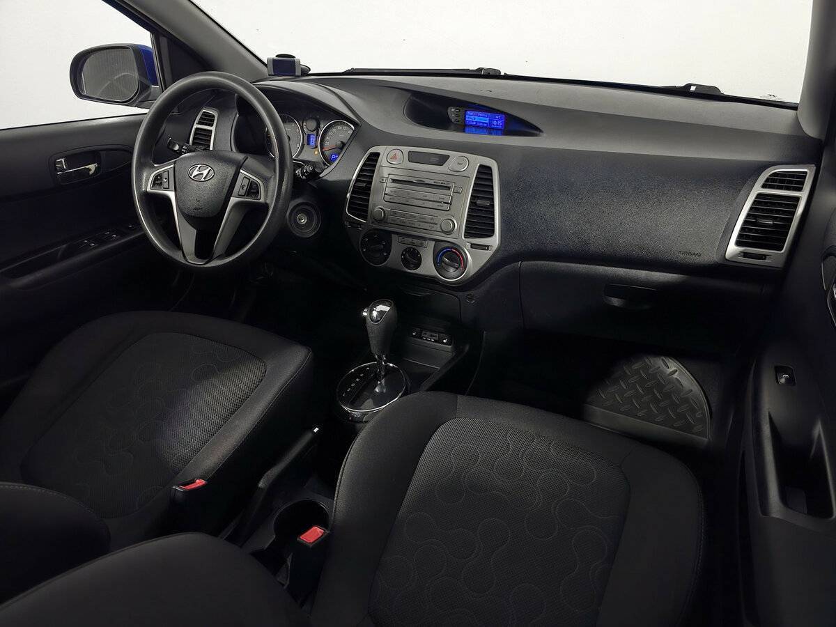 Hyundai i20, 2010 Фото №9