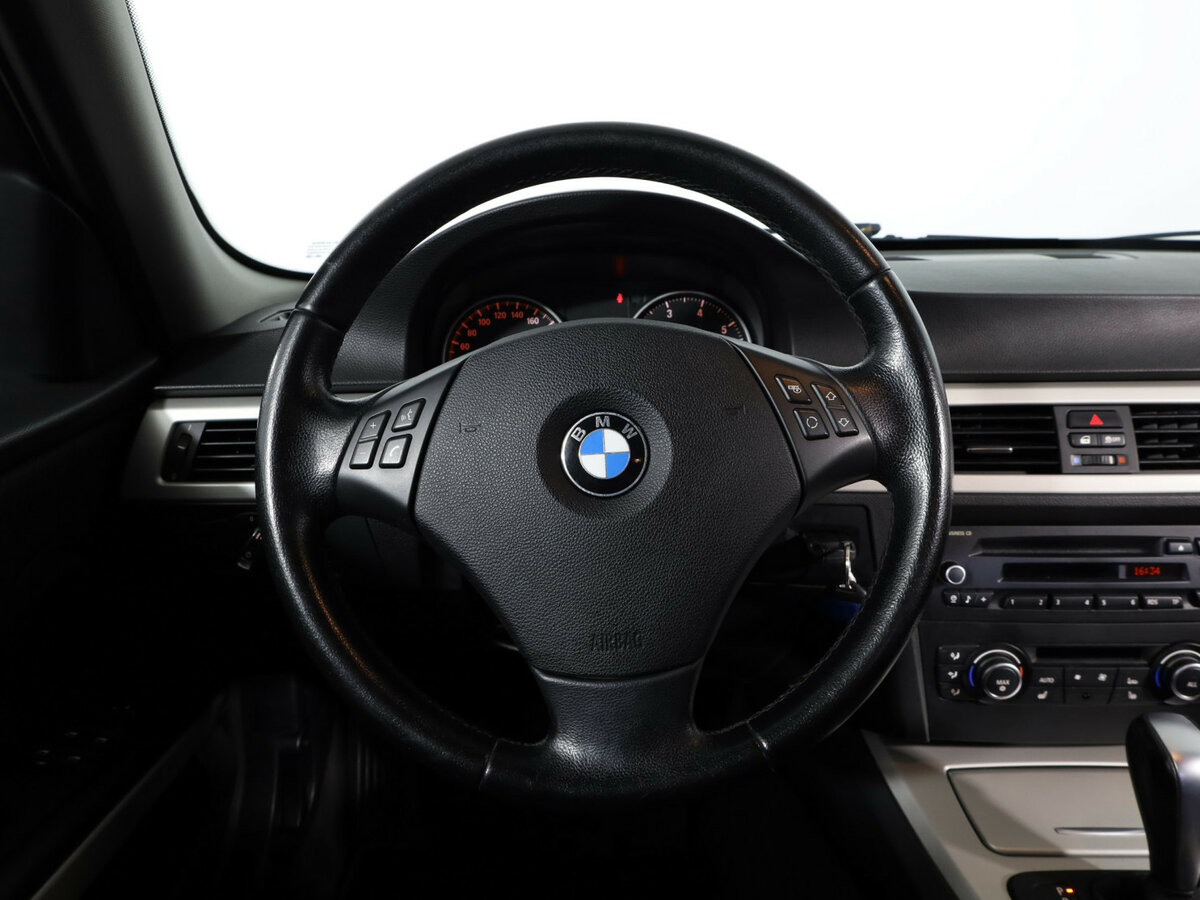 BMW 3 серии 318i V (E90/E91/E92/E93) Рестайлинг, 2011 Фото №7