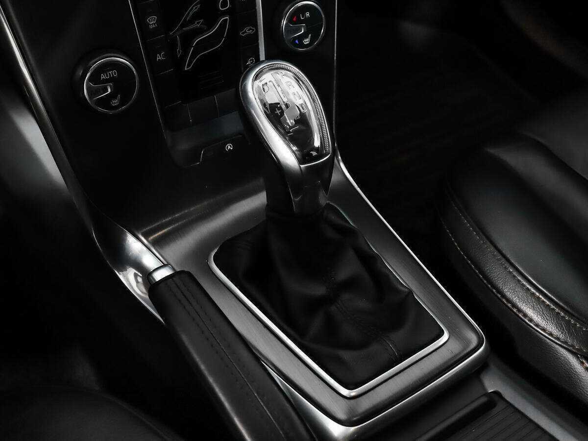 Volvo V40 Cross Country, 2013 Фото №8