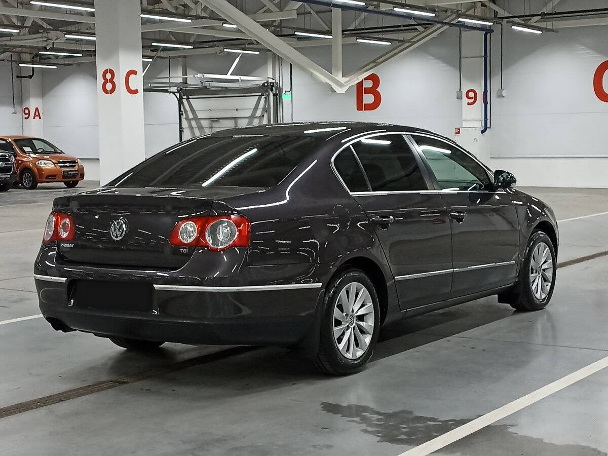 Volkswagen Passat, 2010 Фото №5