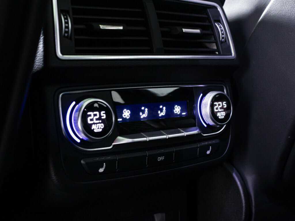 Audi SQ7, 2018 Фото №23