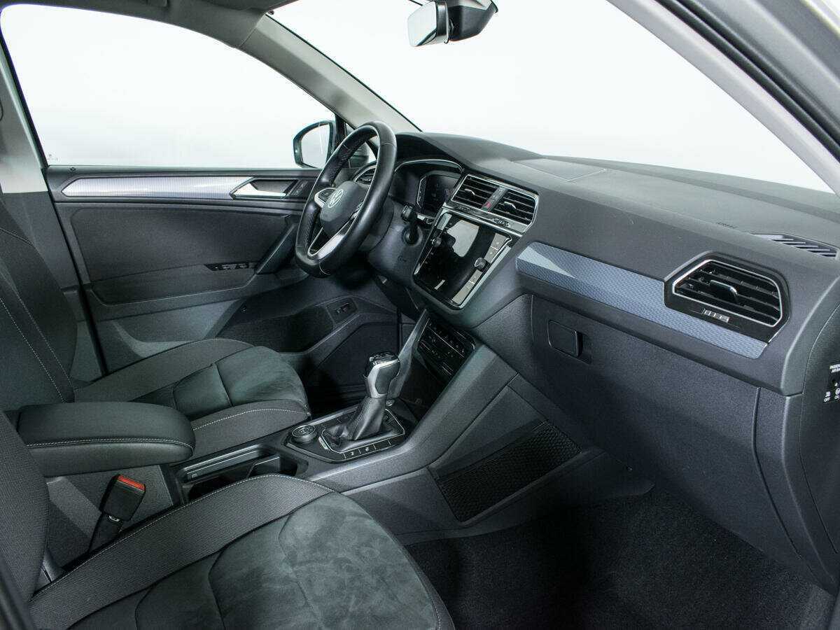 Volkswagen Tiguan, 2021 Фото №9