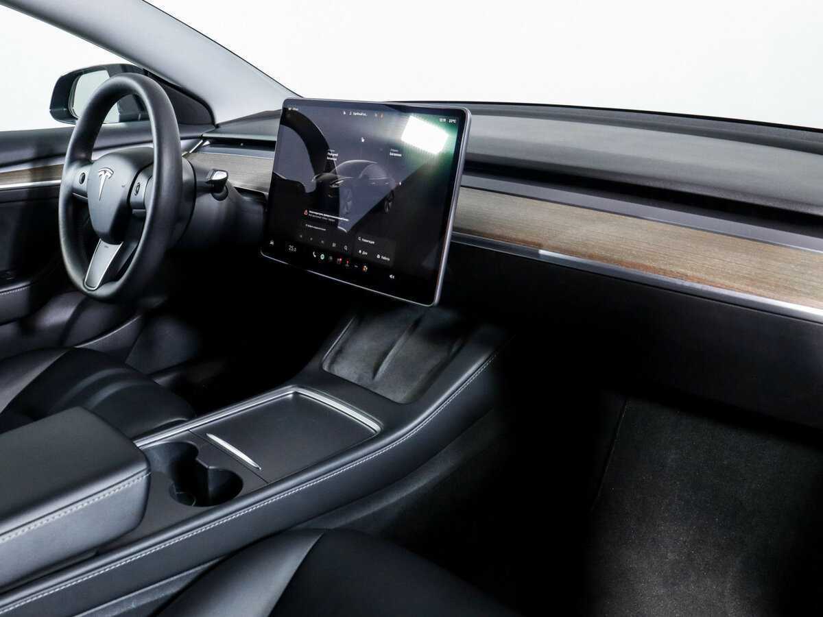 Tesla Model 3 Performance, 2022 Фото №6