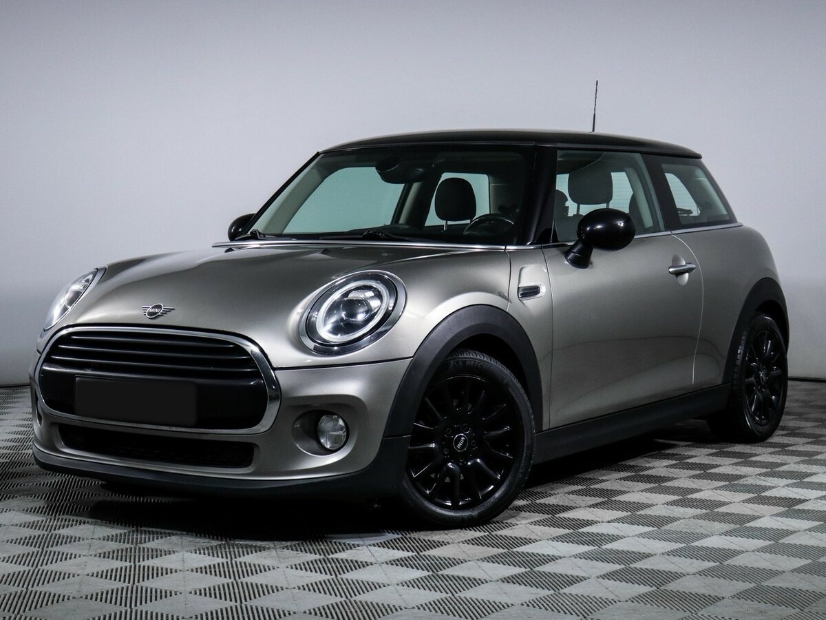 Mini Hatch Cooper III (F55/F56) Рестайлинг, 2018 Фото №1