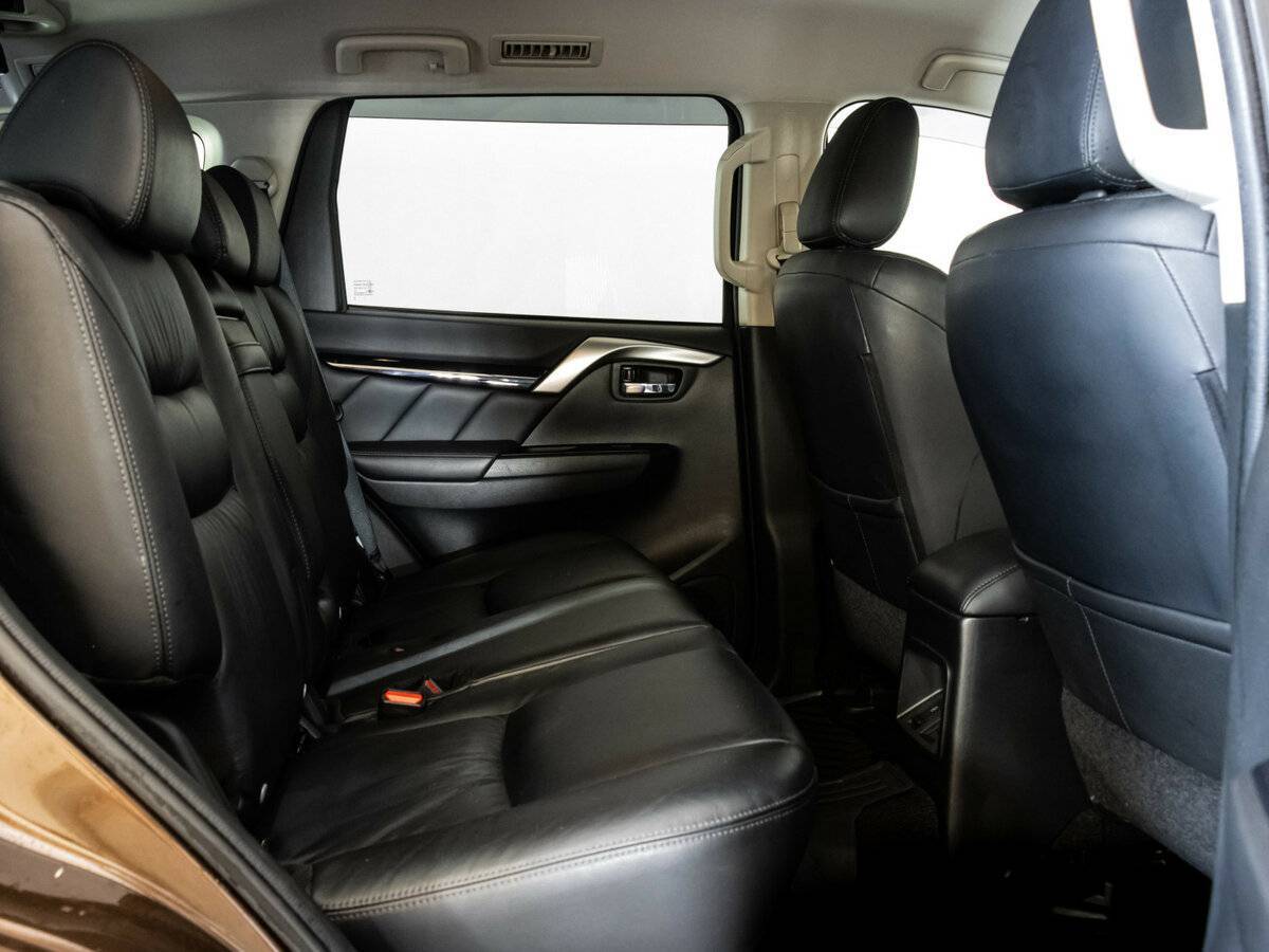 Mitsubishi Pajero Sport, 2019 Фото №17