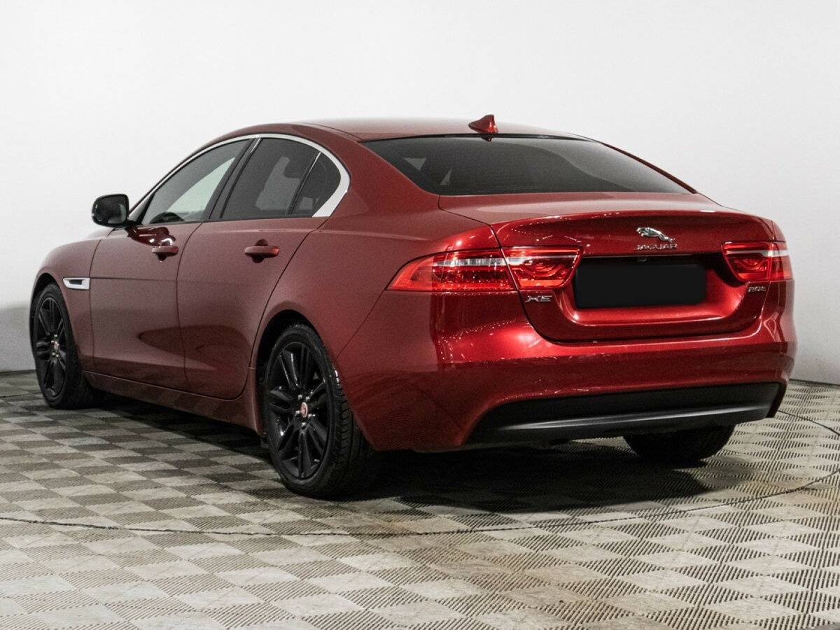 Jaguar XE, 2016 Фото №7