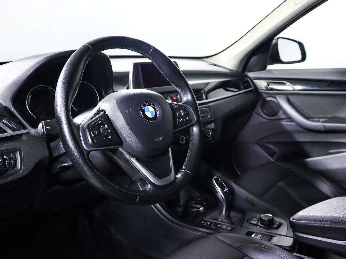 BMW X1 20i xDrive, 2019 Фото №13