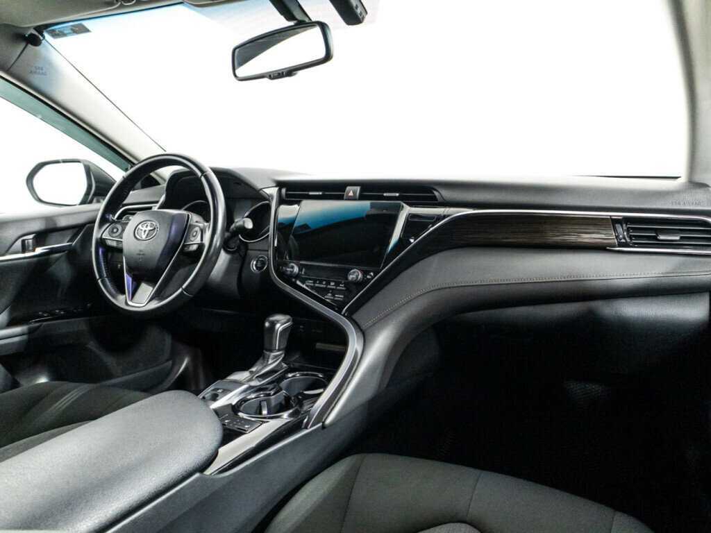 Toyota Camry, 2021 Фото №9