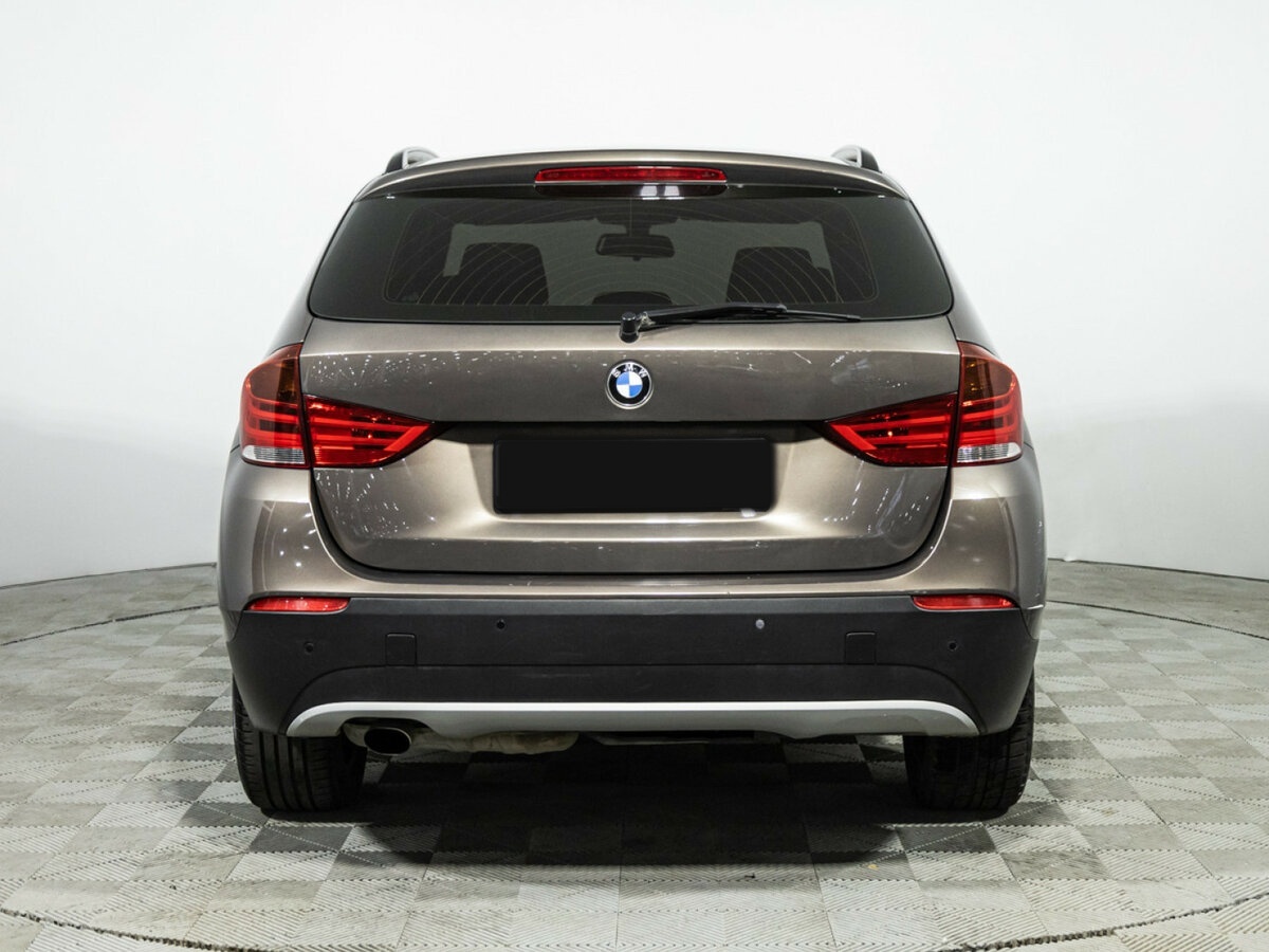 BMW X1 18i I (E84), 2011 Фото №6
