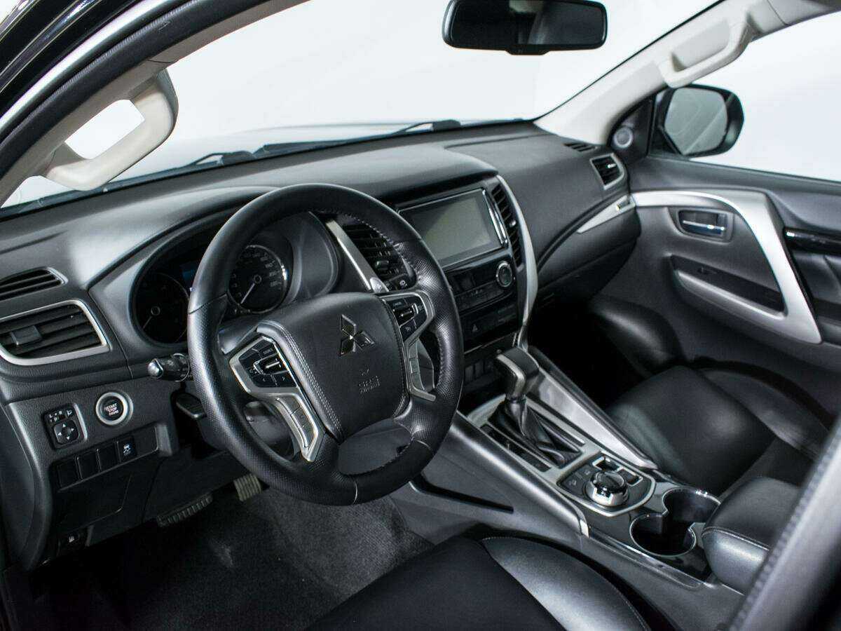 Mitsubishi Pajero Sport, 2019 Фото №13