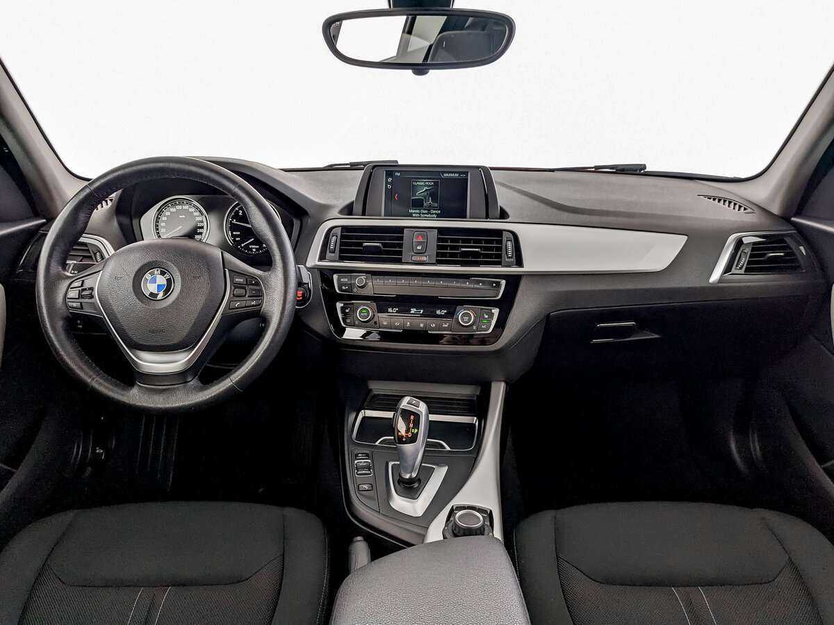 BMW 1 серии 118i, 2017 Фото №12