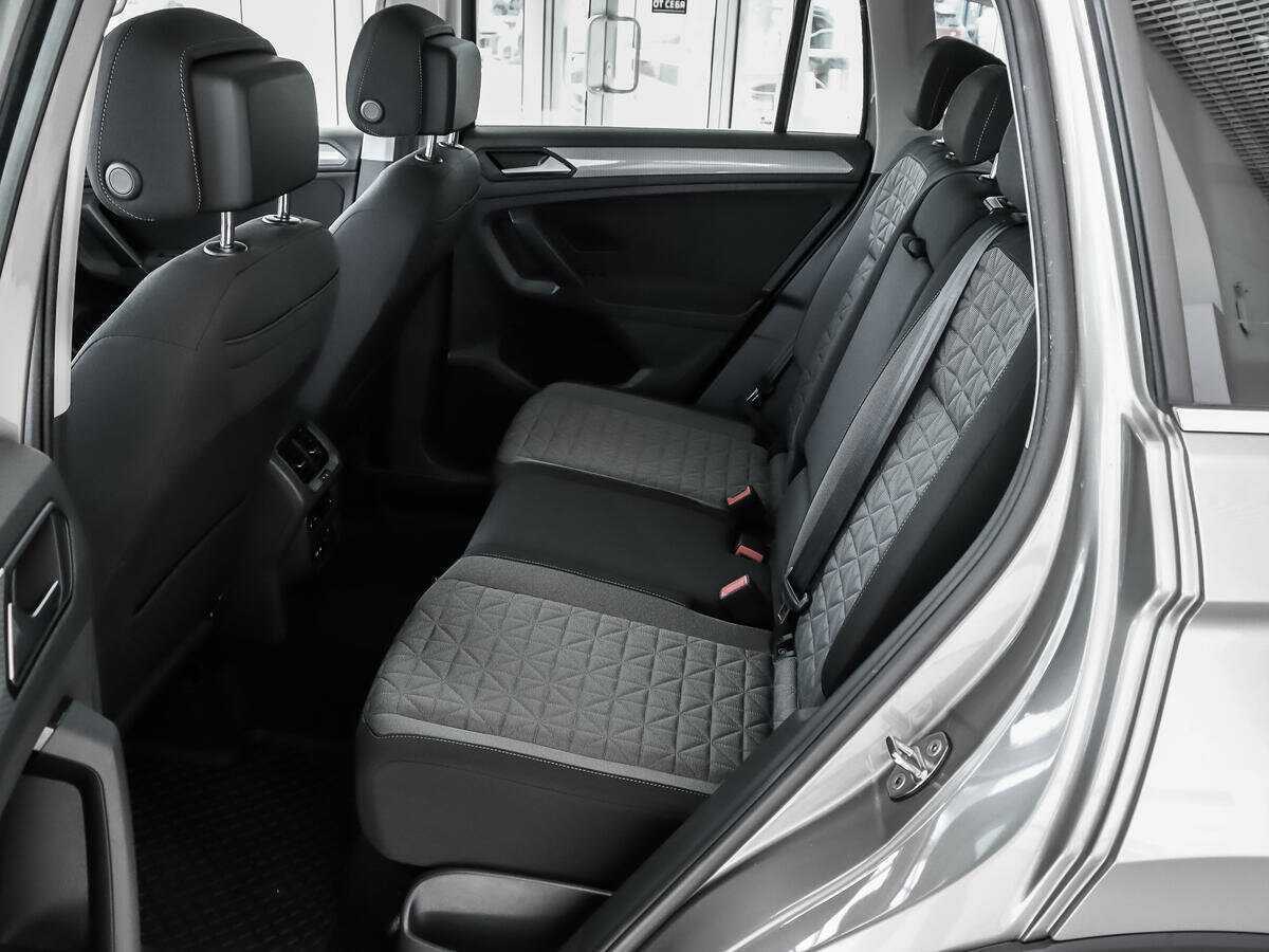 Volkswagen Tiguan, 2021 Фото №10
