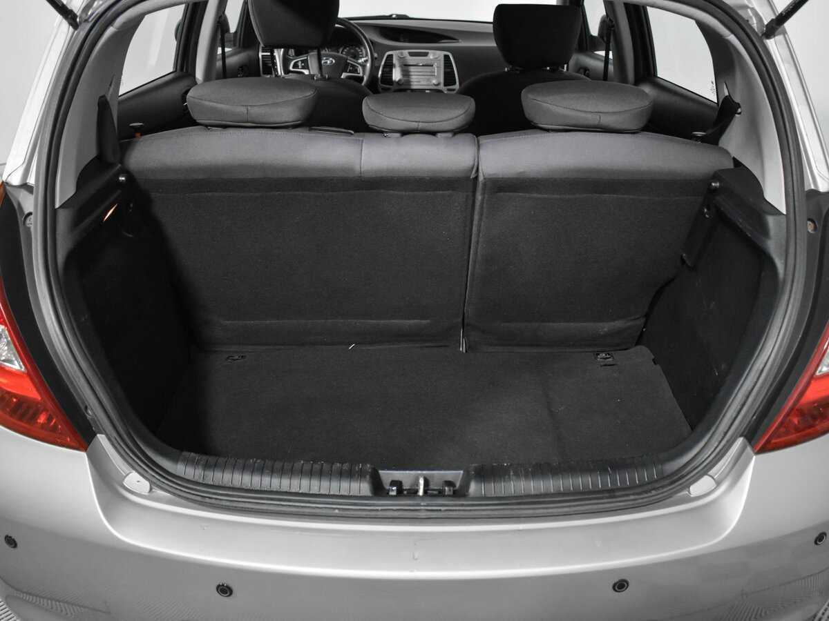 Hyundai i20, 2009 Фото №18