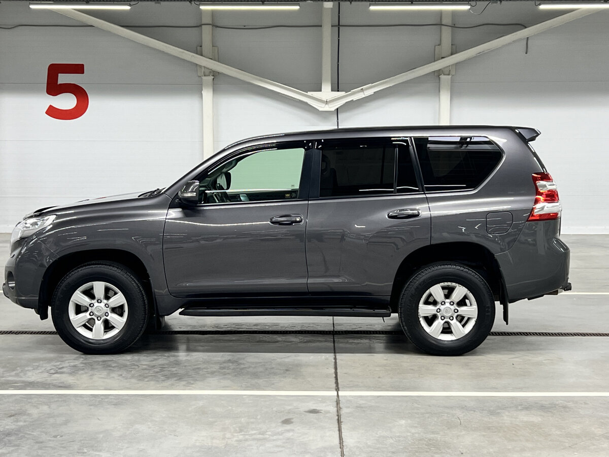 Toyota Land Cruiser Prado 150 Series Рестайлинг 1, 2015 Фото №8