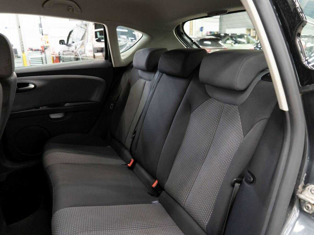 SEAT Leon, 2011 Фото №7