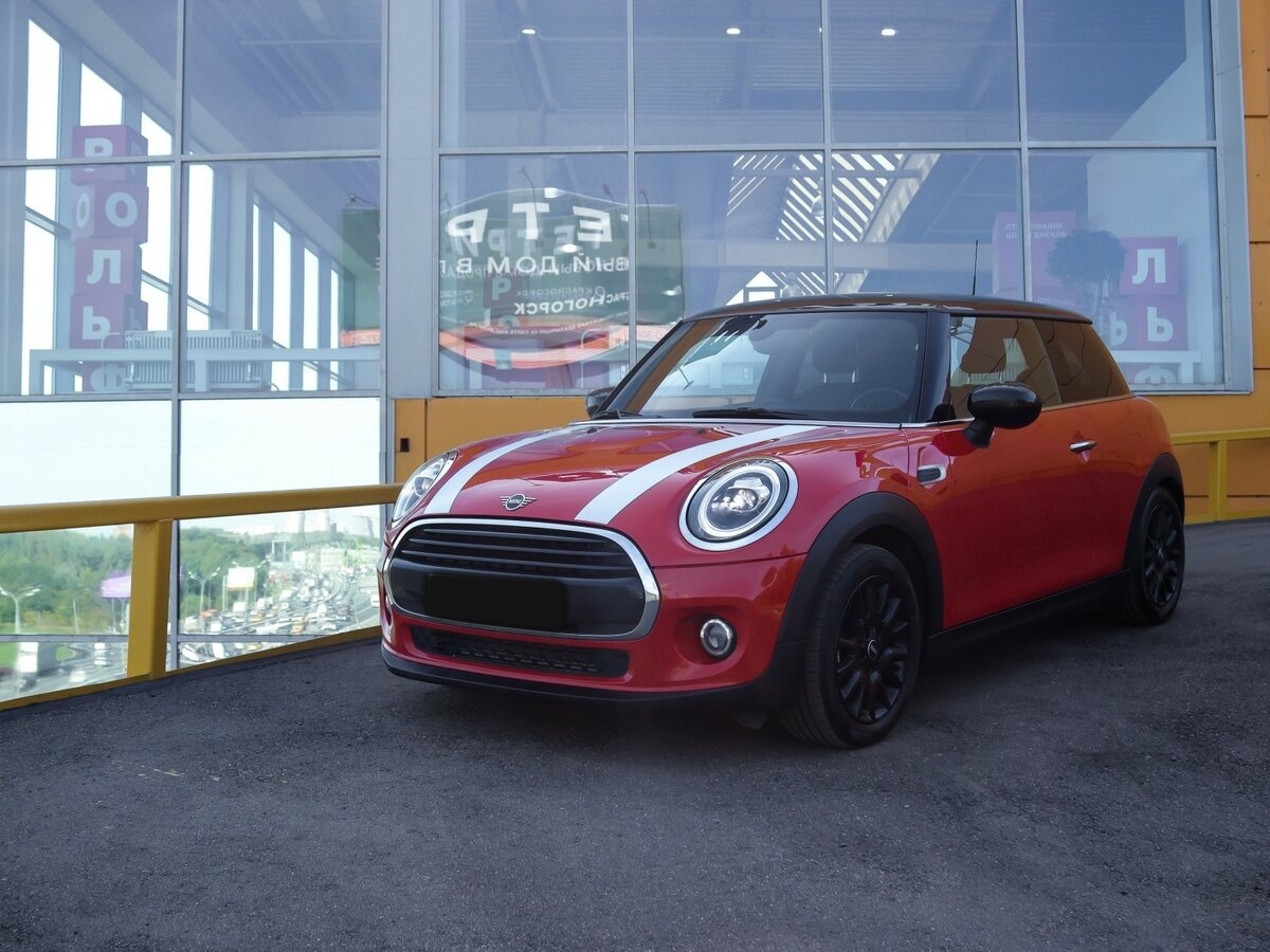 Mini Hatch Cooper III (F55/F56) Рестайлинг, 2021 Фото №15