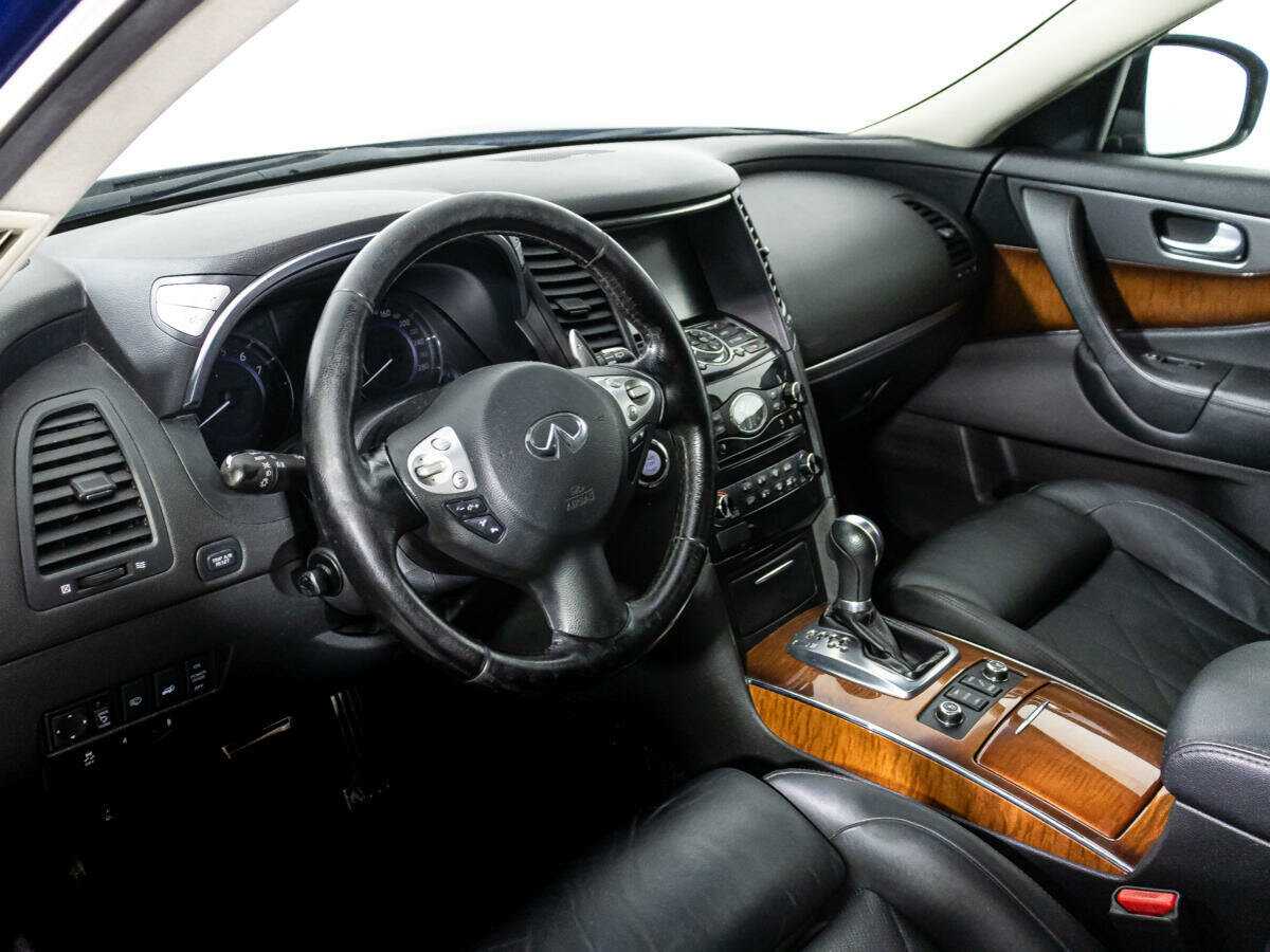 Infiniti FX37, 2012 Фото №11