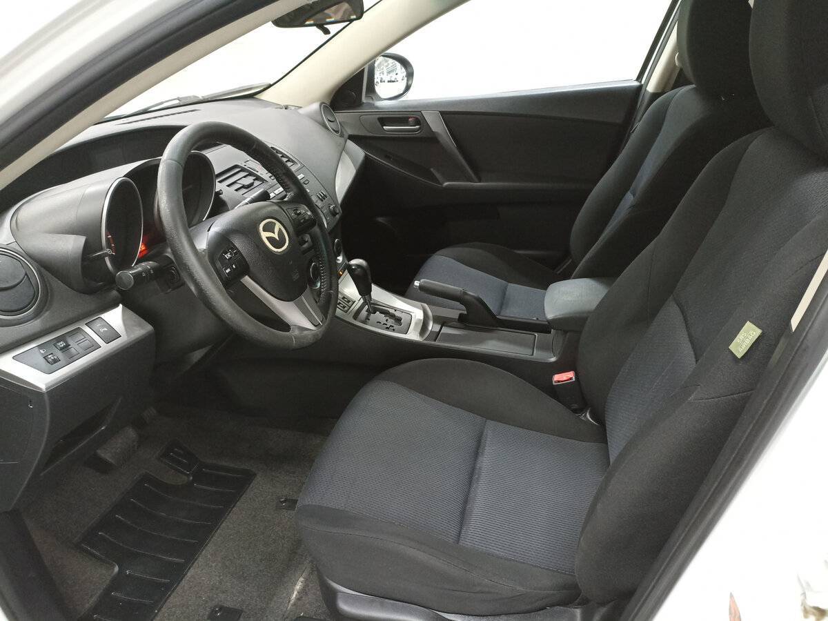 Mazda 3, 2011 Фото №16