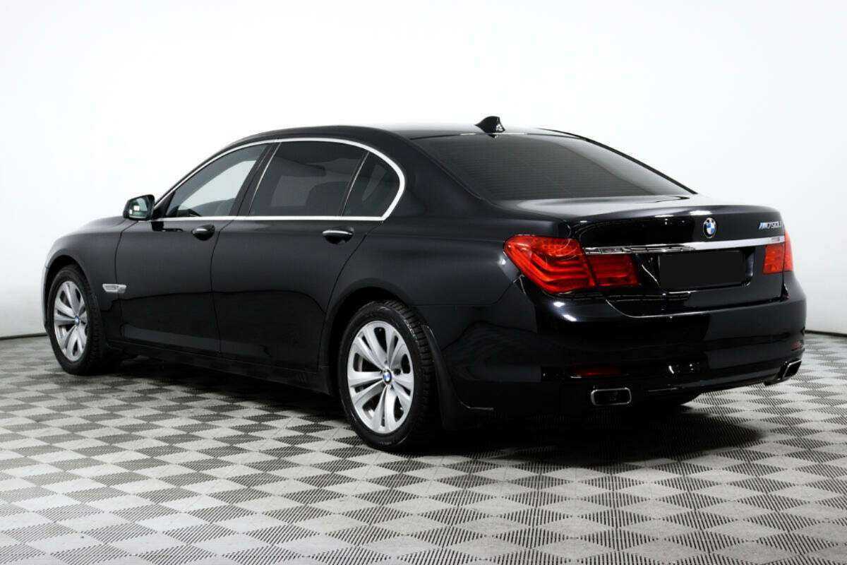 BMW 7 серии 750i xDrive, 2011 Фото №6