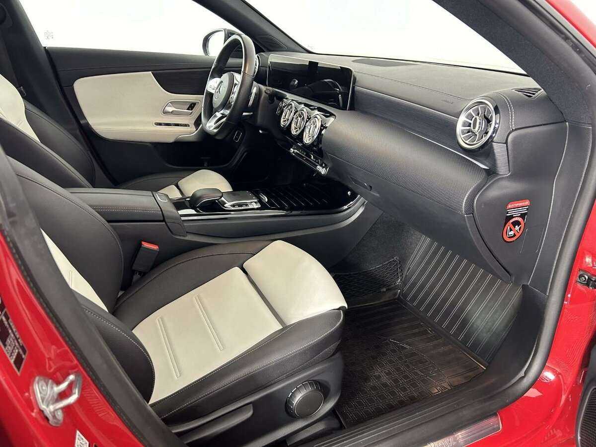 Mercedes-Benz CLA 200, 2019 Фото №14