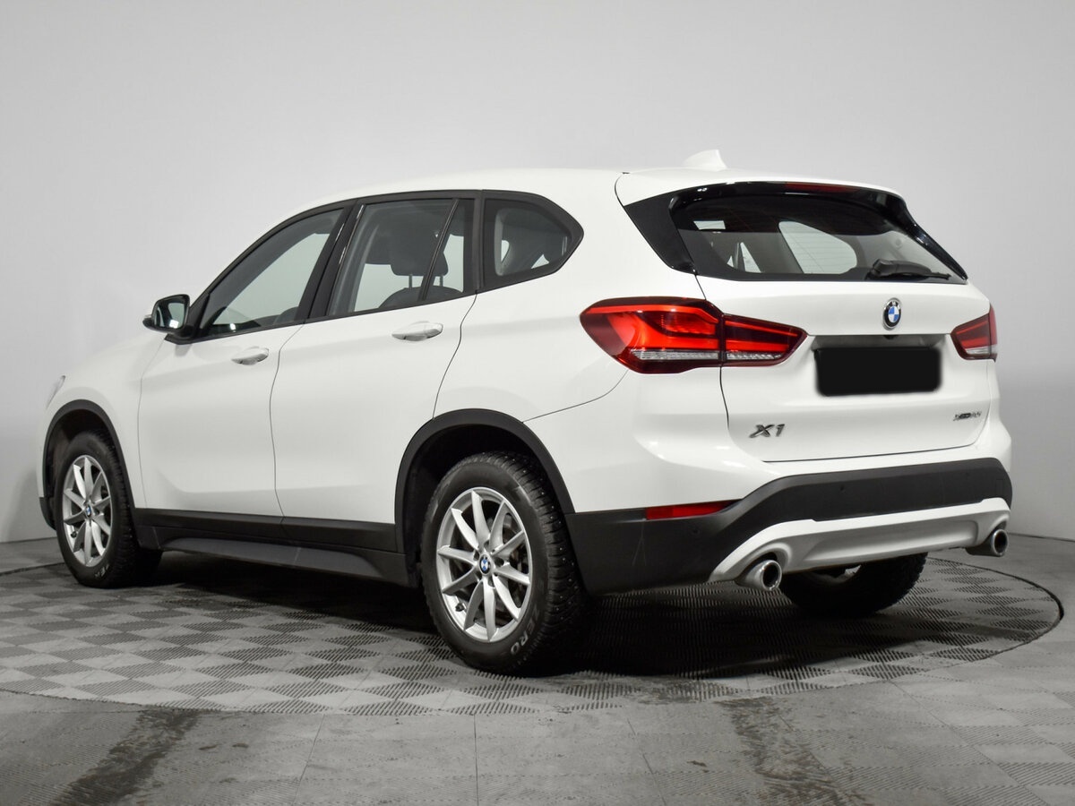 BMW X1 20i xDrive II (F48) Рестайлинг, 2021 Фото №6