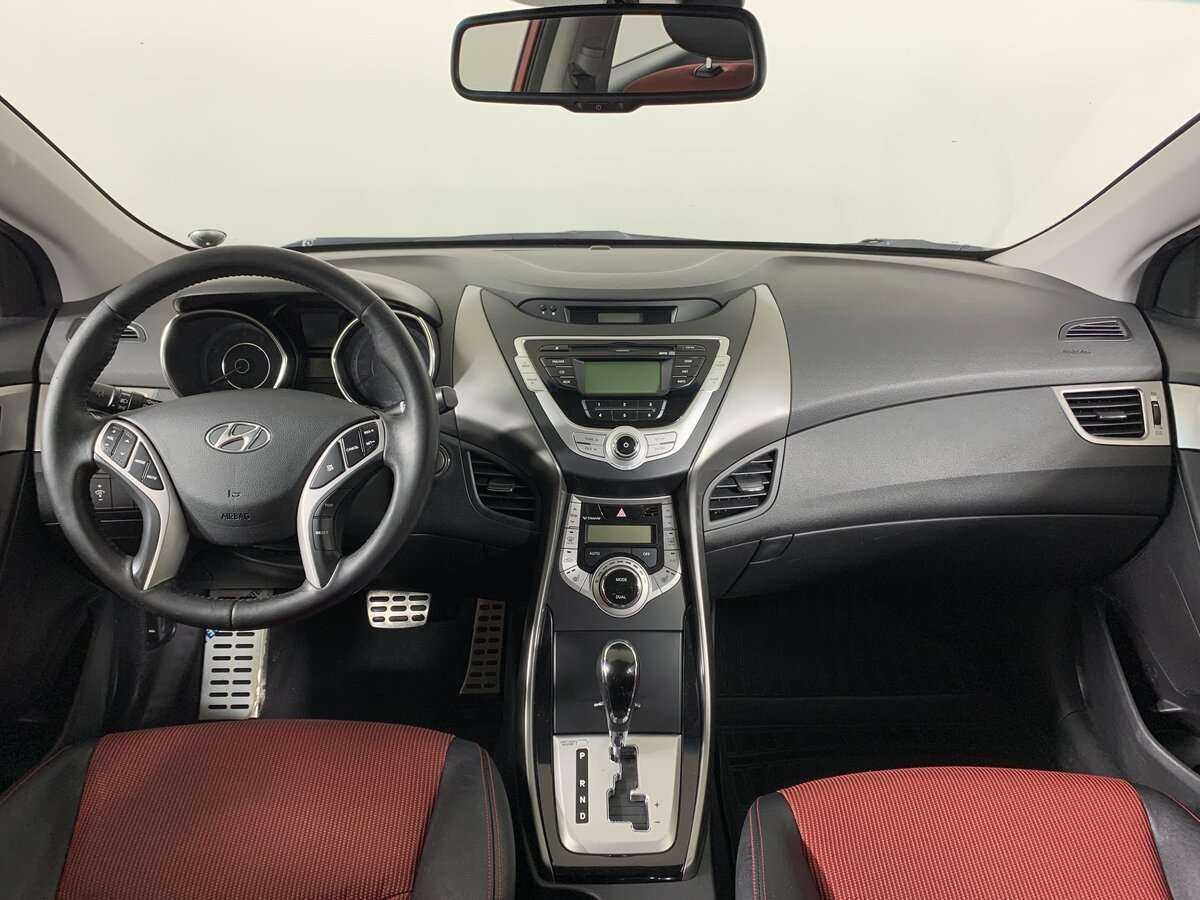 Hyundai Elantra, 2011 Фото №8