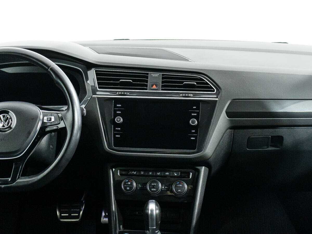 Volkswagen Tiguan, 2018 Фото №14