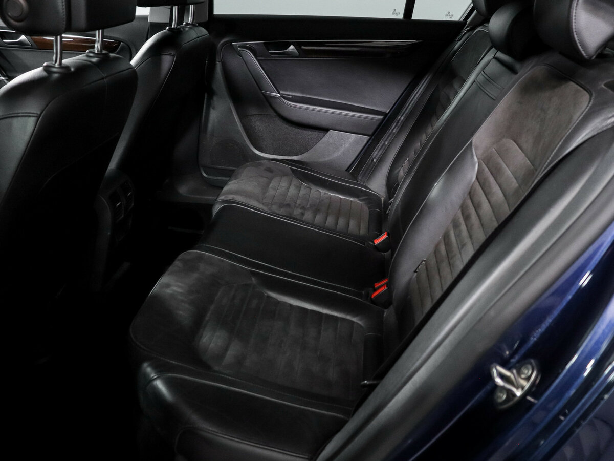 Volkswagen Passat B7, 2011 Фото №7