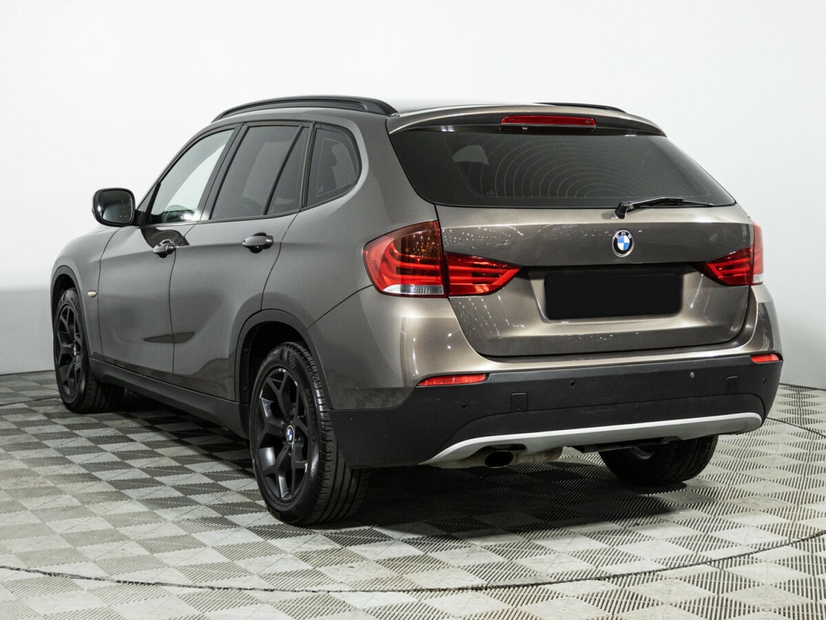 BMW X1 18i I (E84), 2011 Фото №7