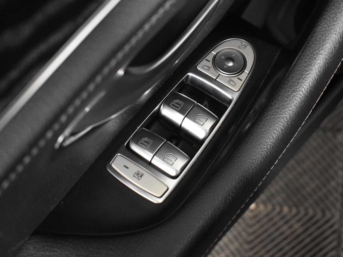 Mercedes-Benz E-Класс 220 d, 2020 Фото №8