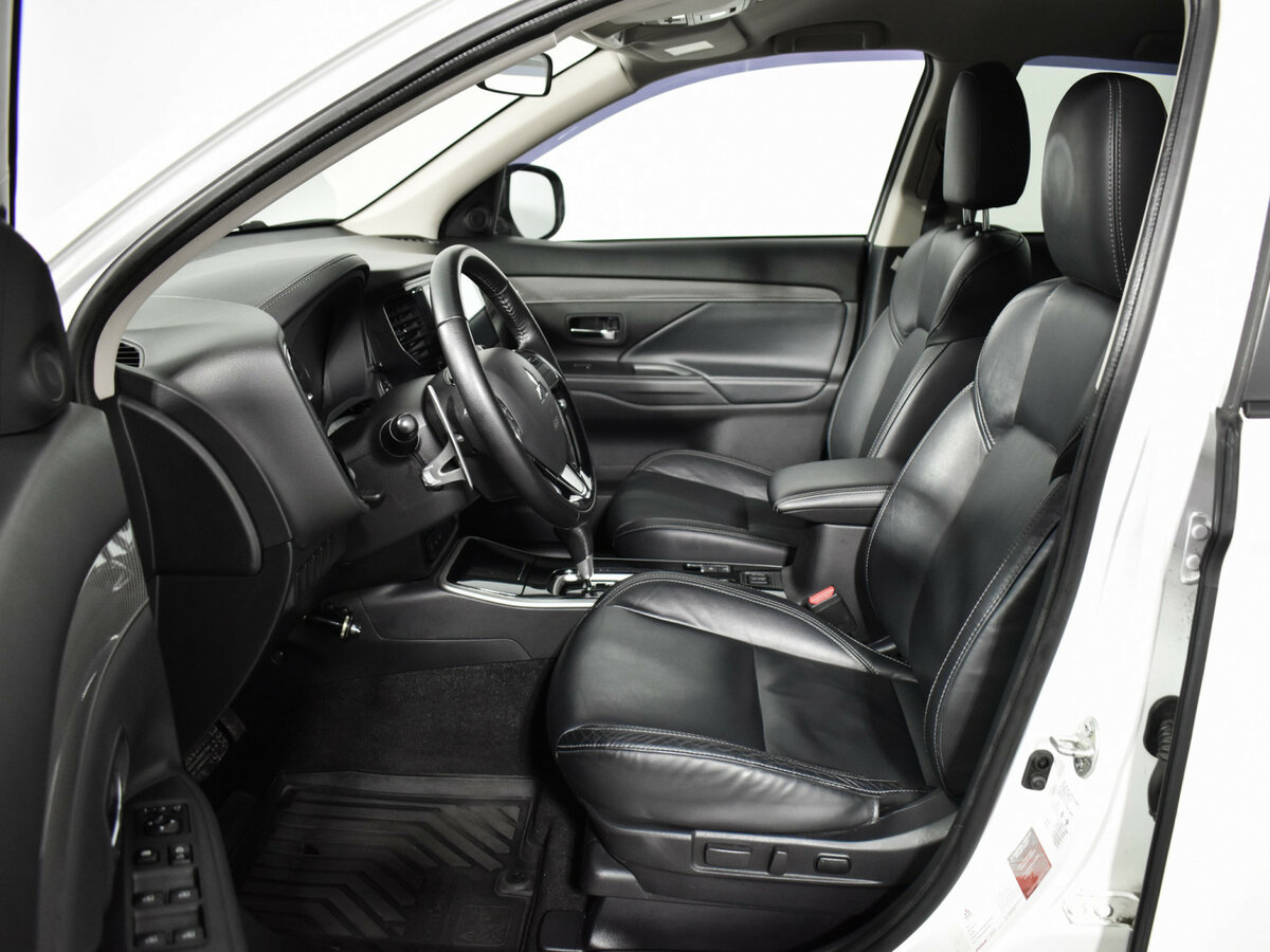 Mitsubishi Outlander III Рестайлинг 3, 2020 Фото №10