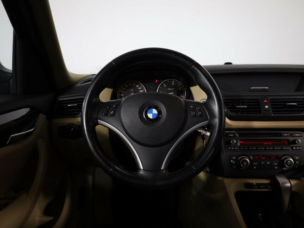 BMW X1 20d I (E84), 2011 Фото №7