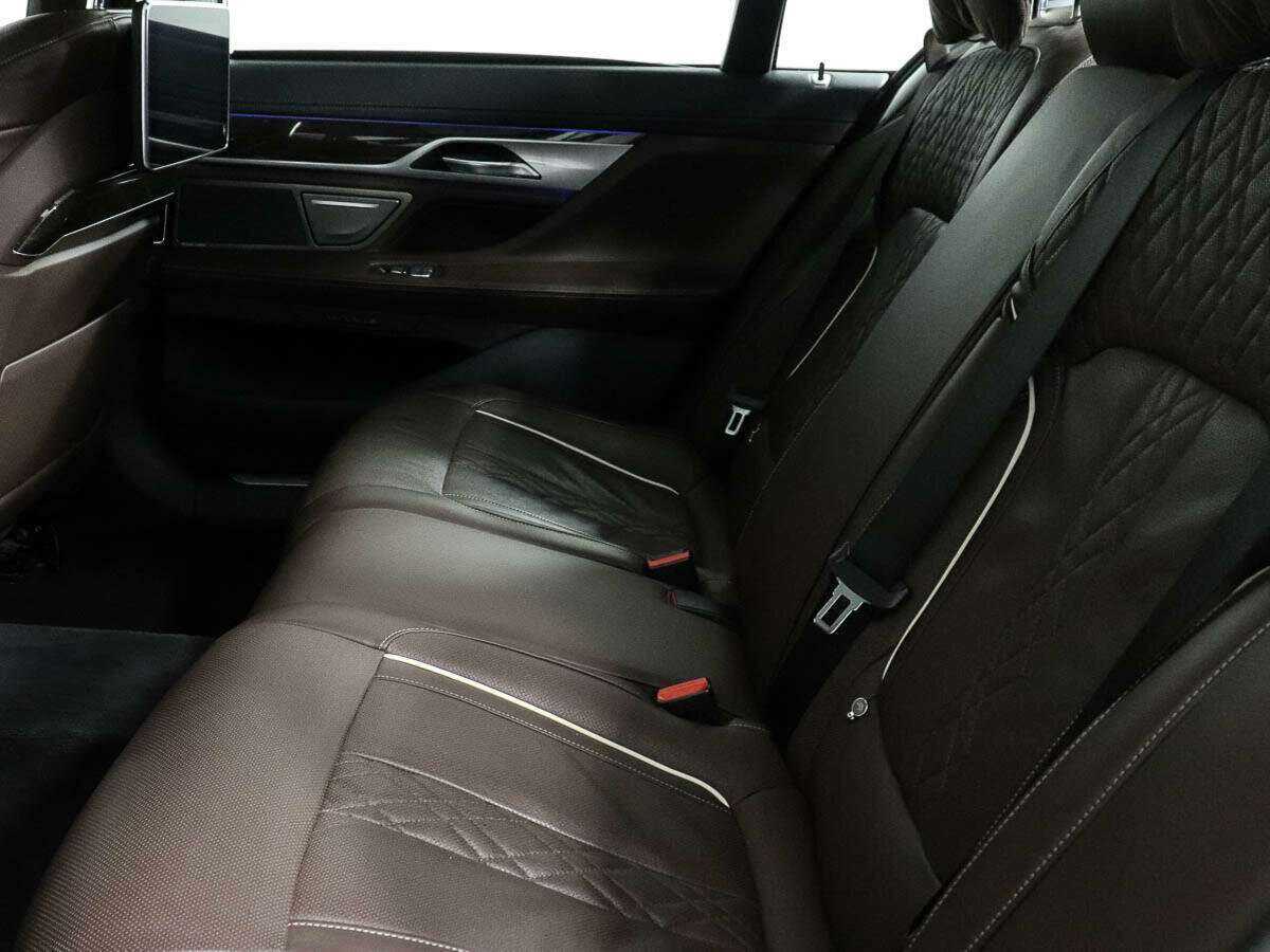 BMW 7 серии Long 740Li xDrive, 2019 Фото №7